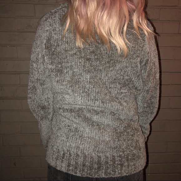 Free People FUZZ - Picture 3 of 4